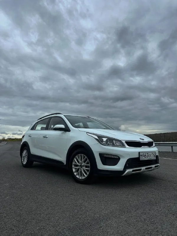 Kia Rio X спереди после мойки